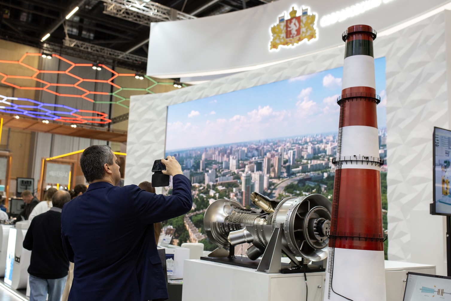 Предприятия Свердловской области примут участие в деловых миссиях в Беларусь, Индию и Казахстан